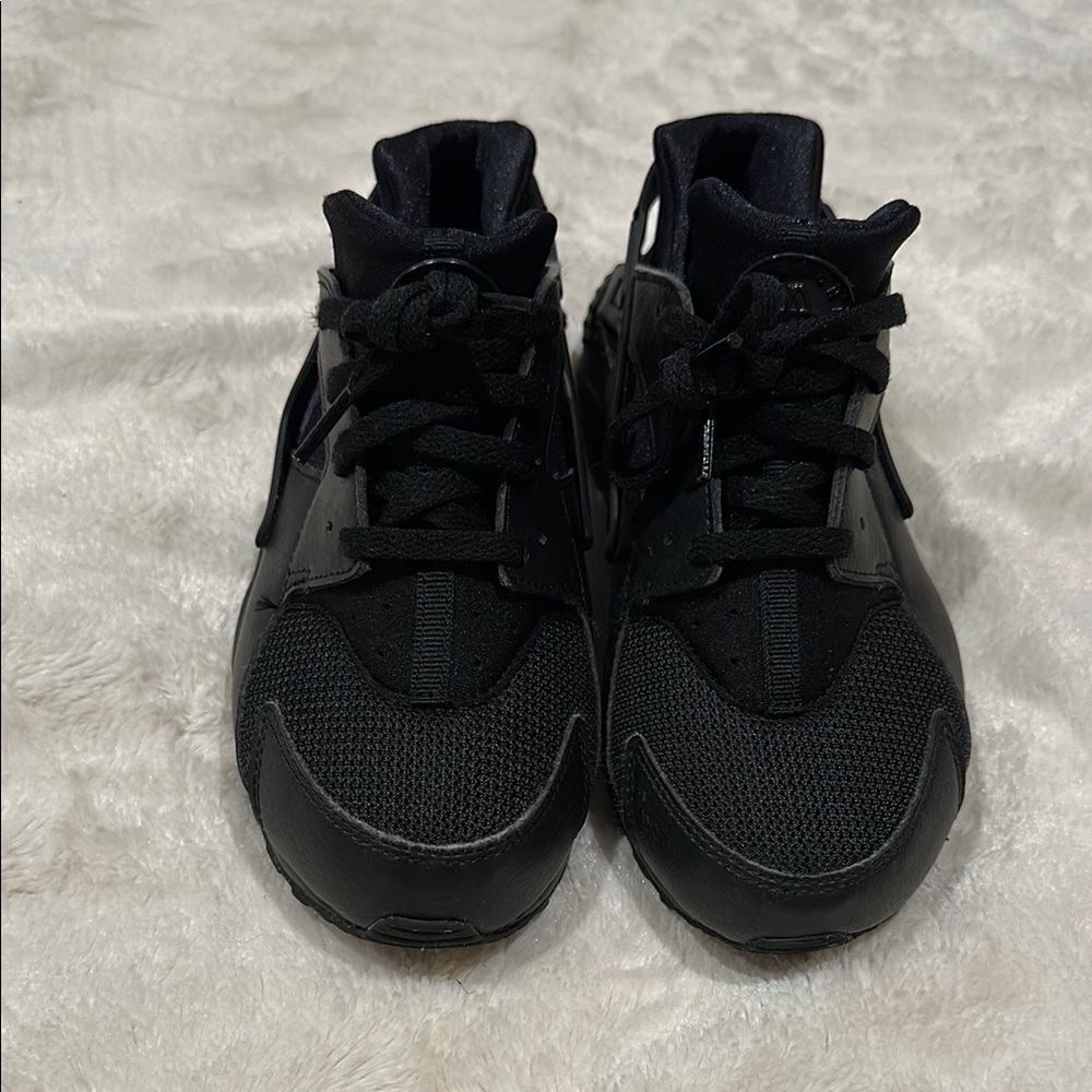 Nike Black Huarache